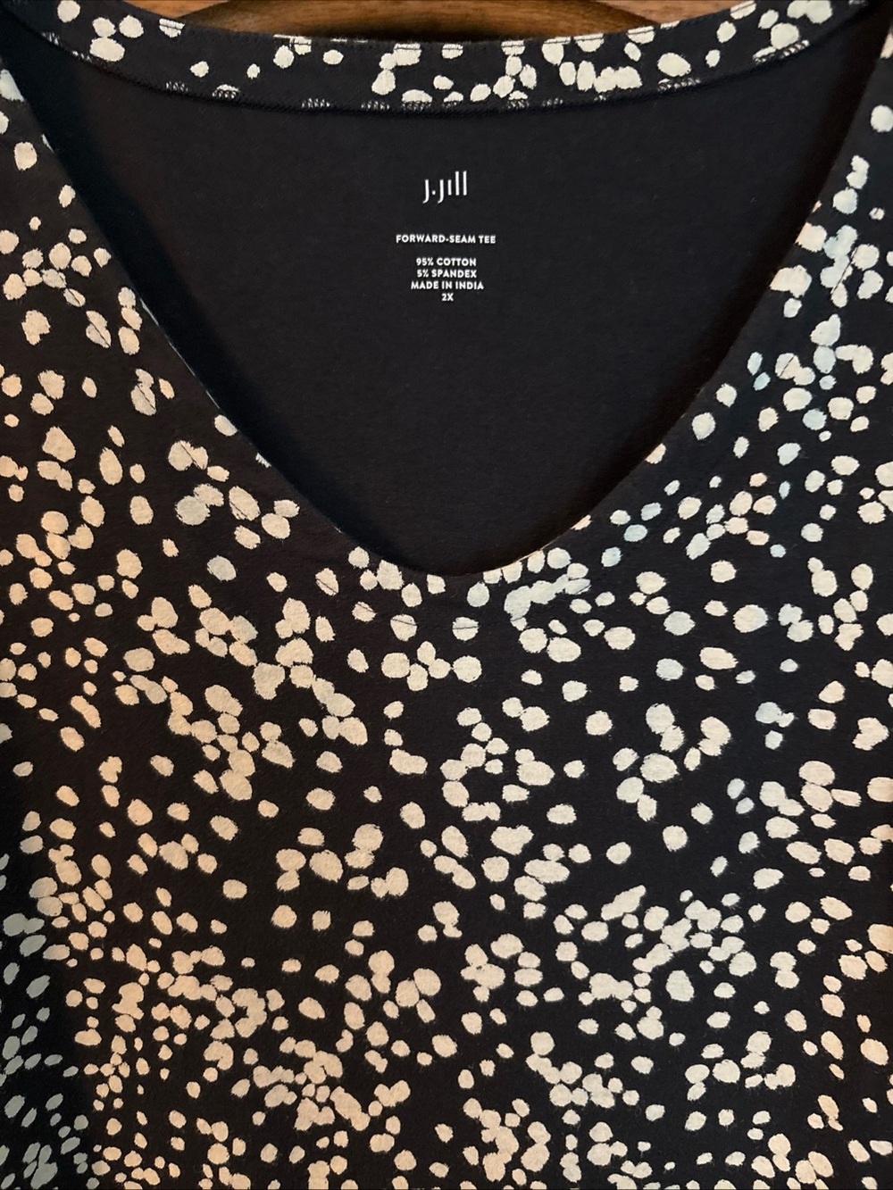 J. Jill Black and White Speckled V-Neck Long Sleeve Top - Picture 2 of 5